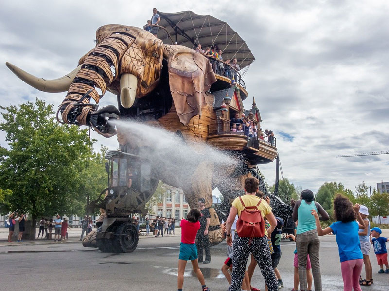 Machine des Iles Nantes